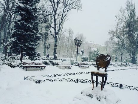 На Одесу налетів сильний снігопад. Фоторепортаж