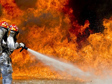 В Казахстане сгорел автобус, 52 человека погибли