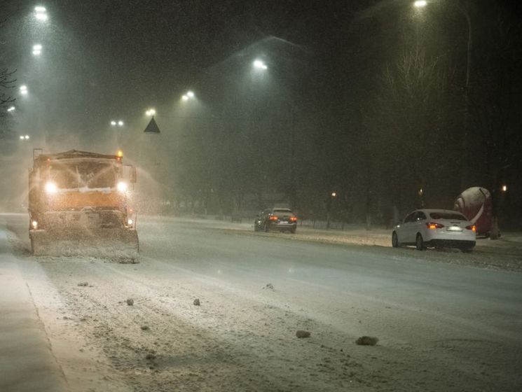 В Киеве выписали 75 протоколов за ненадлежащую уборку снега и льда