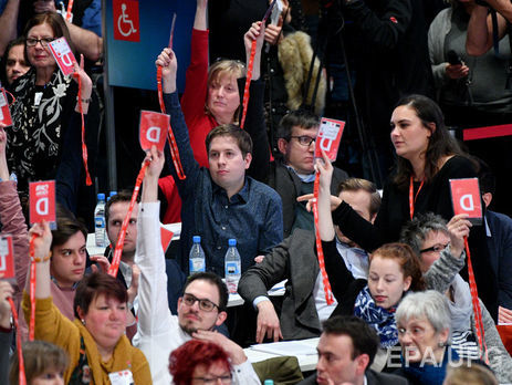 Съезд партии Шульца проголосовал за переговоры с ХДС/ХСС о коалиционном правительстве в Германии