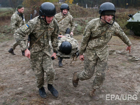 На Донбассе в результате минометного обстрела боевиками погиб украинский военный – штаб АТО