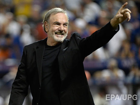 У музыканта Нила Даймонда диагностировали болезнь Паркинсона