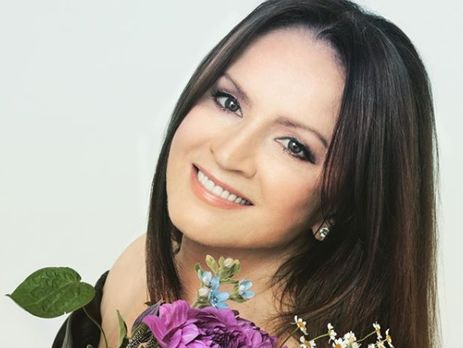 Ротару отдыхает на побережье океана