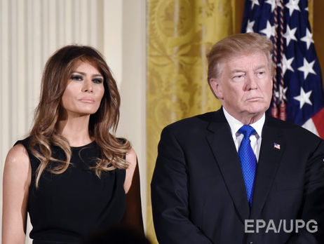 Меланія Трамп відмовилася супроводжувати чоловіка в Давос після історії про його роман із порнозіркою