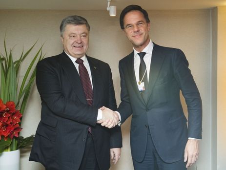 Порошенко и Рютте скоординировали усилия, направленные на наказание виновных в катастрофе МН17