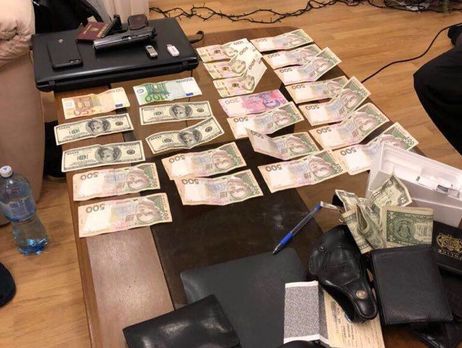 В прокуратуре Киева сообщили о задержании группы полицейских, которые покрывали воров на вокзале