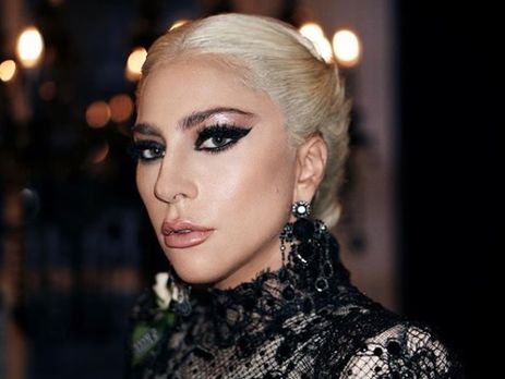 Леди Гага оделась в цвета украинского флага