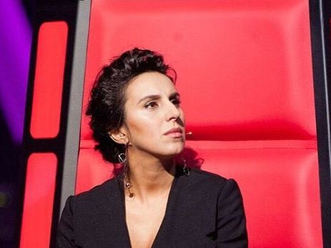 Беременная Джамала в платье показала округлившийся живот