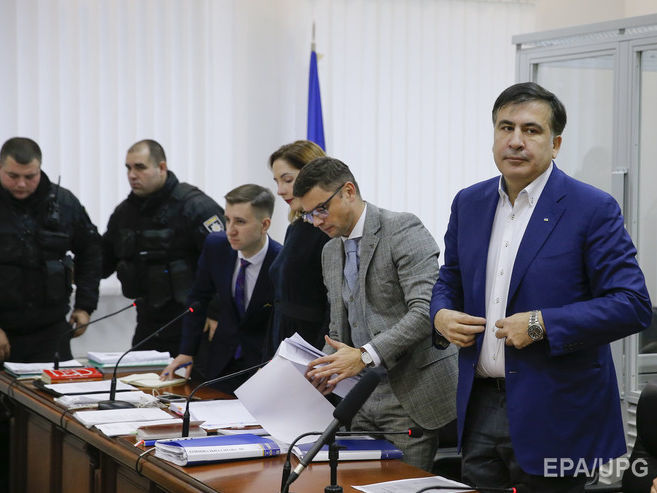 Суд перенес рассмотрение иска Саакашвили к Порошенко