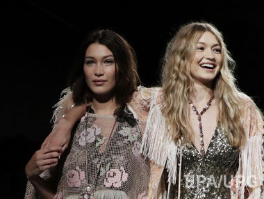 Сестры Хадид снялись голыми для британского Vogue