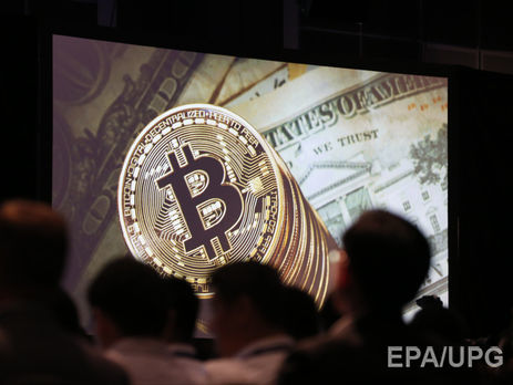 У Facebook заборонили рекламу криптовалюти