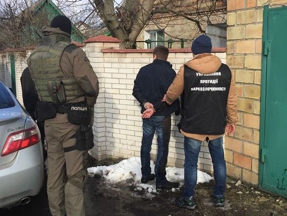 В Киеве полиция задержала группу наркоторговцев