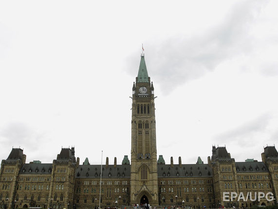 Парламент Канады сделал национальный гимн страны гендерно нейтральным