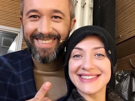 Бабкіни займаються парною йогою