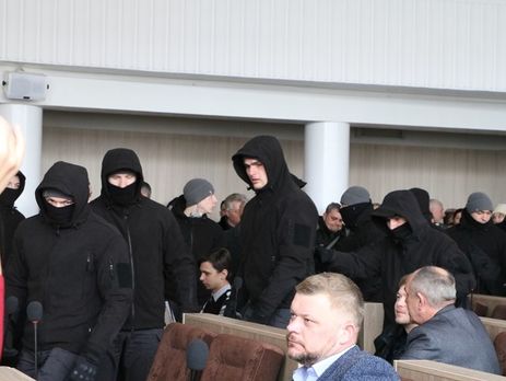 За фактом подій на сесії Черкаської міськради за участю дружинників відкрито кримінальне провадження