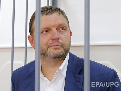 Бывшего российского губернатора Белых приговорили к восьми годам колонии строгого режима