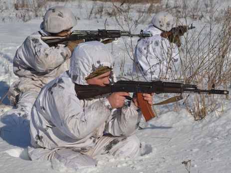 На Донбассе за сутки погиб один украинский военный, еще трое получили ранения – штаб АТО