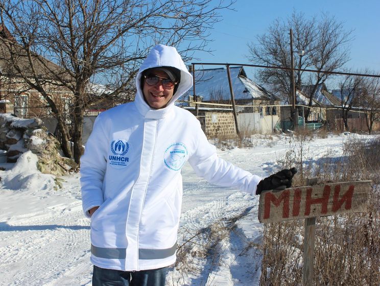 В находящемся на линии разграничения в зоне АТО поселке Чигари в Донецкой области начал проседать грунт