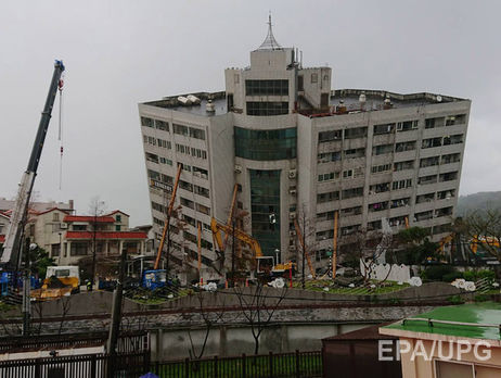 На Тайване произошли два землетрясения: есть погибшие и пострадавшие. Фоторепортаж