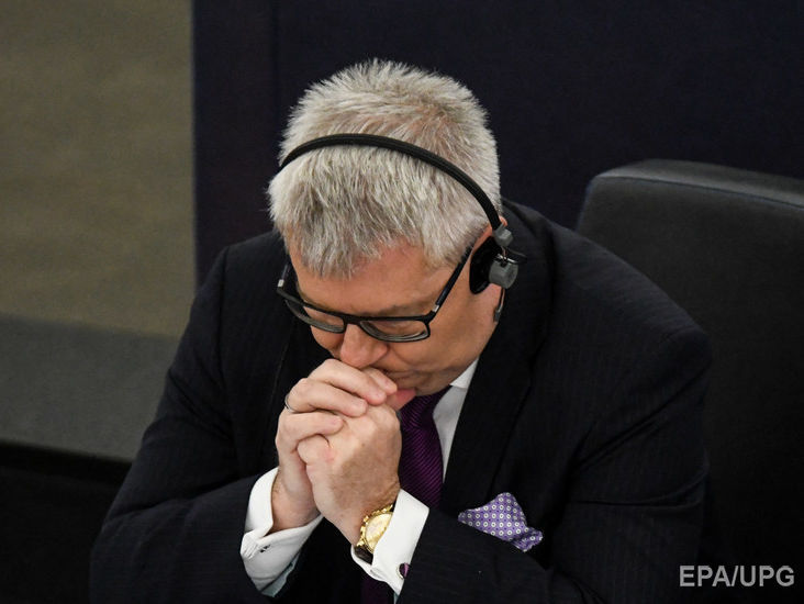 Віце-президент Європарламенту Чарнецький утратив посаду через образу колеги