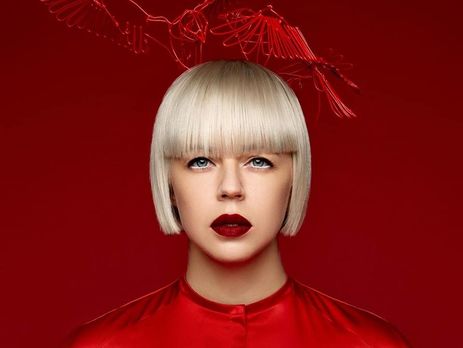 Фронтвумен Onuka поделилась своим детским снимком