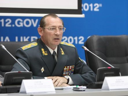 Экс-замглавы Госпогранслужбы заявил, что указаний задержать Януковича в аэропорту Донецка не поступало