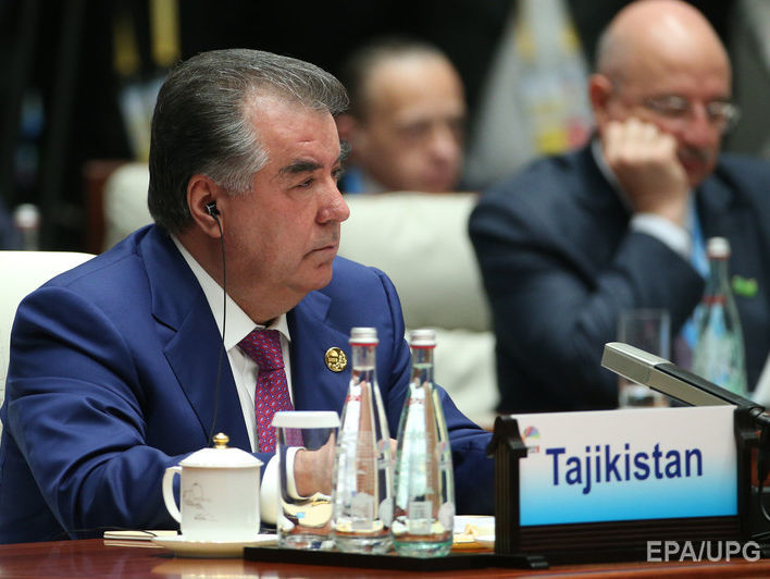 В Таджикистане ради президента и его сына планируют изменить избирательное законодательство