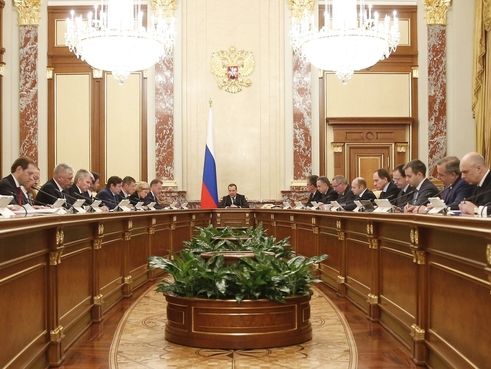 Уряд РФ хоче зобов'язати росіян контролювати своїх іноземних гостей