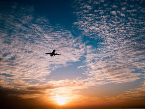 В Подмосковье упал пассажирский самолет, на борту – 71 человек