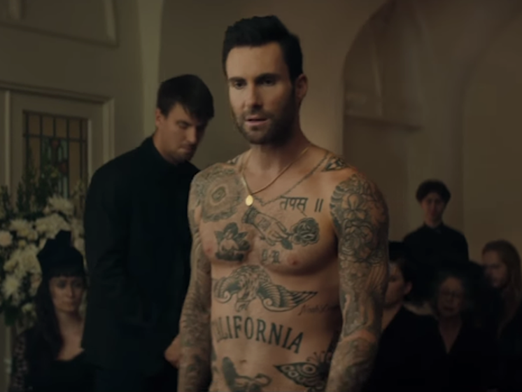 Wait. Группа Maroon 5 выпустила новый клип. Видео