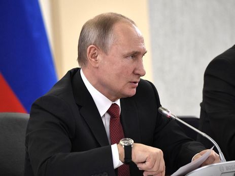 Пєсков заявив, що Путін захворів, але продовжує працювати