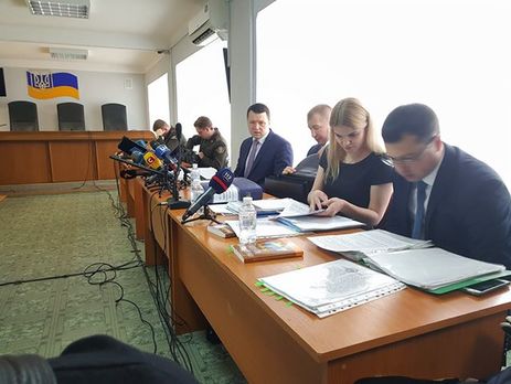 Суд в ходе заседания по делу о госизмене Януковича допрашивает Пономарева. Онлайн-трансляция