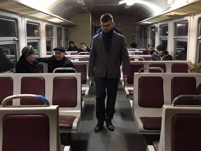 Wi-Fi в поездах могут улучшить, но это отразится на стоимости билета – руководитель "Укрзалізниці"