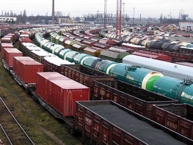 Движение грузовых поездов на Донецкой железной дороге восстановлено