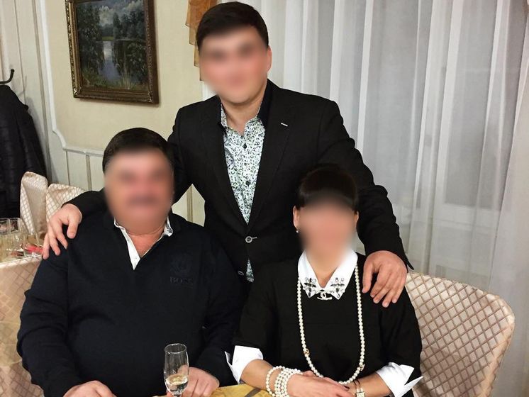 Поліція затримала екс-бійців "Донбасу" за підозрою в потрійному вбивстві сім'ї підприємців у Донецькій області
