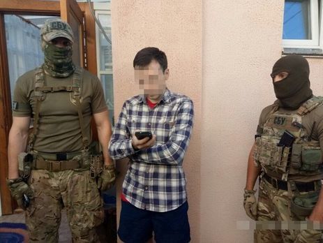 Суд в Житомире оставил под стражей подозреваемого в госизмене блогера Муравицкого