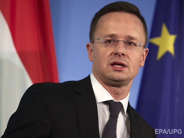 Сіярто заявив, що Україна почала "міжнародну кампанію брехні" проти Угорщини і закарпатських угорців