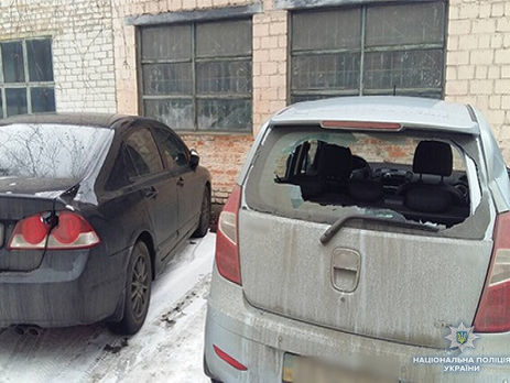 Одесит, який пошкодив 13 автомобілів у дворі Солом'янського райсуду Києва, зробив це через Труханова – адвокат