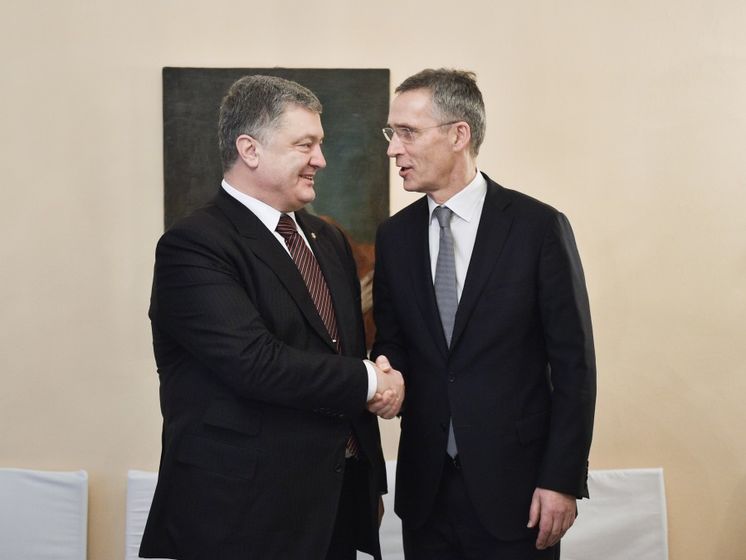 Порошенко обговорив із Столтенбергом перспективи посилення взаємодії України з НАТО