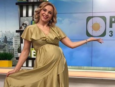 Ребрик показала живот на позднем сроке беременности