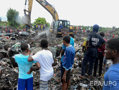 В Мозамбике вследствие обвала мусора погибли по меньшей мере 17 человек