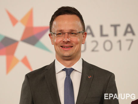 Глава МИД Венгрии Сийярто назвал идиотом своего люксембургского коллегу Ассельборна