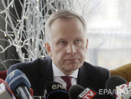 Глава Центрального банка Латвии, которого заподозрили во взяточничестве, отказался уходить в отставку