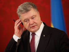 Порошенко будет свидетельствовать по делу Януковича в 14.00