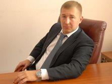 По словам Сердюка, он должен лично присутствовать при допросе