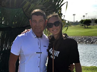 Ризатдинова сообщила, что они с Онищенко поженились