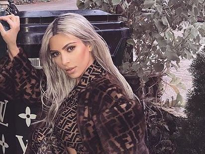 Кардашян поделилась архивным свадебным фото родителей