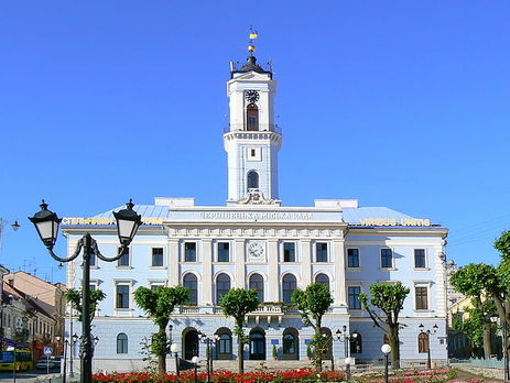 В Черновцах утвердили приоритетное использование украинского языка в сфере обслуживания и работе органов местного самоуправления