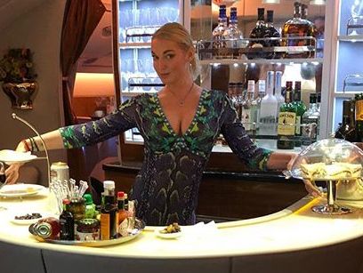 Жених Волочковой занимается танцами с ее дочерью