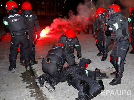 Шендерович: Об убийстве испанского полицейского, в котором мы замешаны, российский комментатор – ни слова